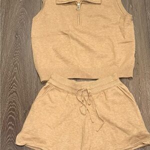 Kittenish Lounge Set